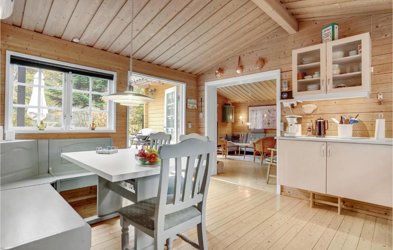 3 Bedroom Cozy Home In Børkop Zewnętrze zdjęcie