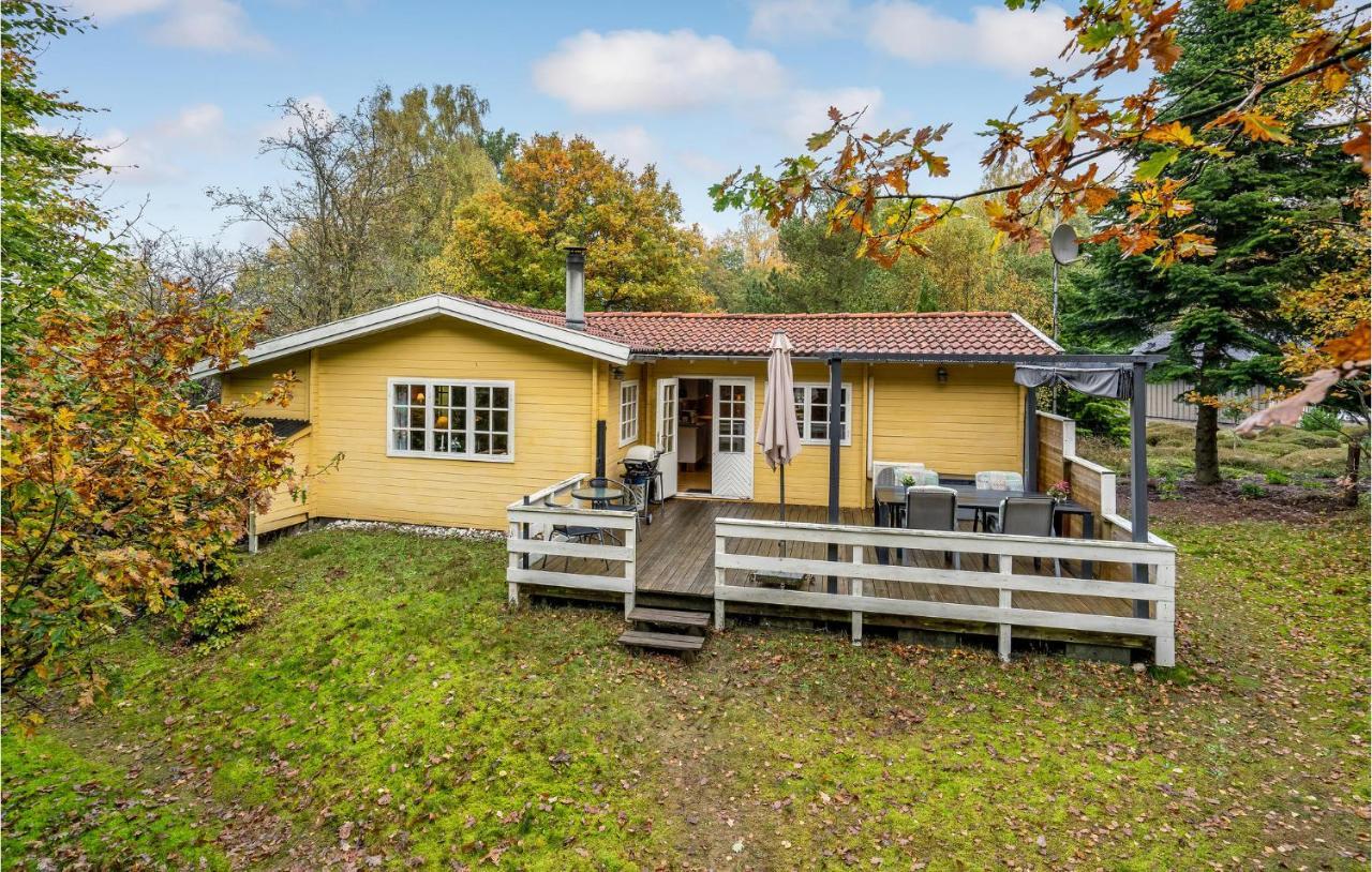 3 Bedroom Cozy Home In Børkop Zewnętrze zdjęcie